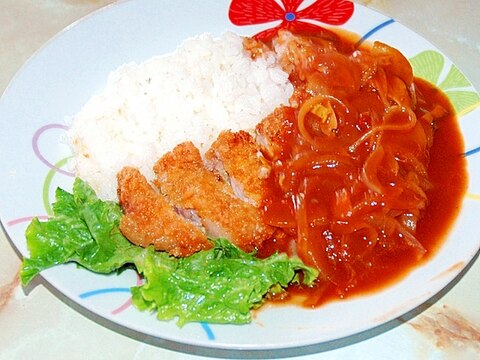 食堂の味が楽しめる？トンカツ乗せハヤシライス♪